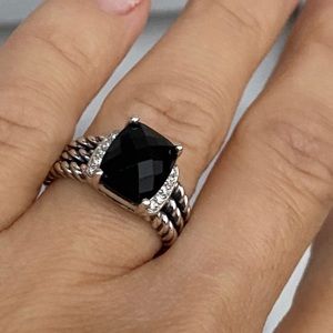 David Yurman Ring size 5 petit Wheaton black onyx